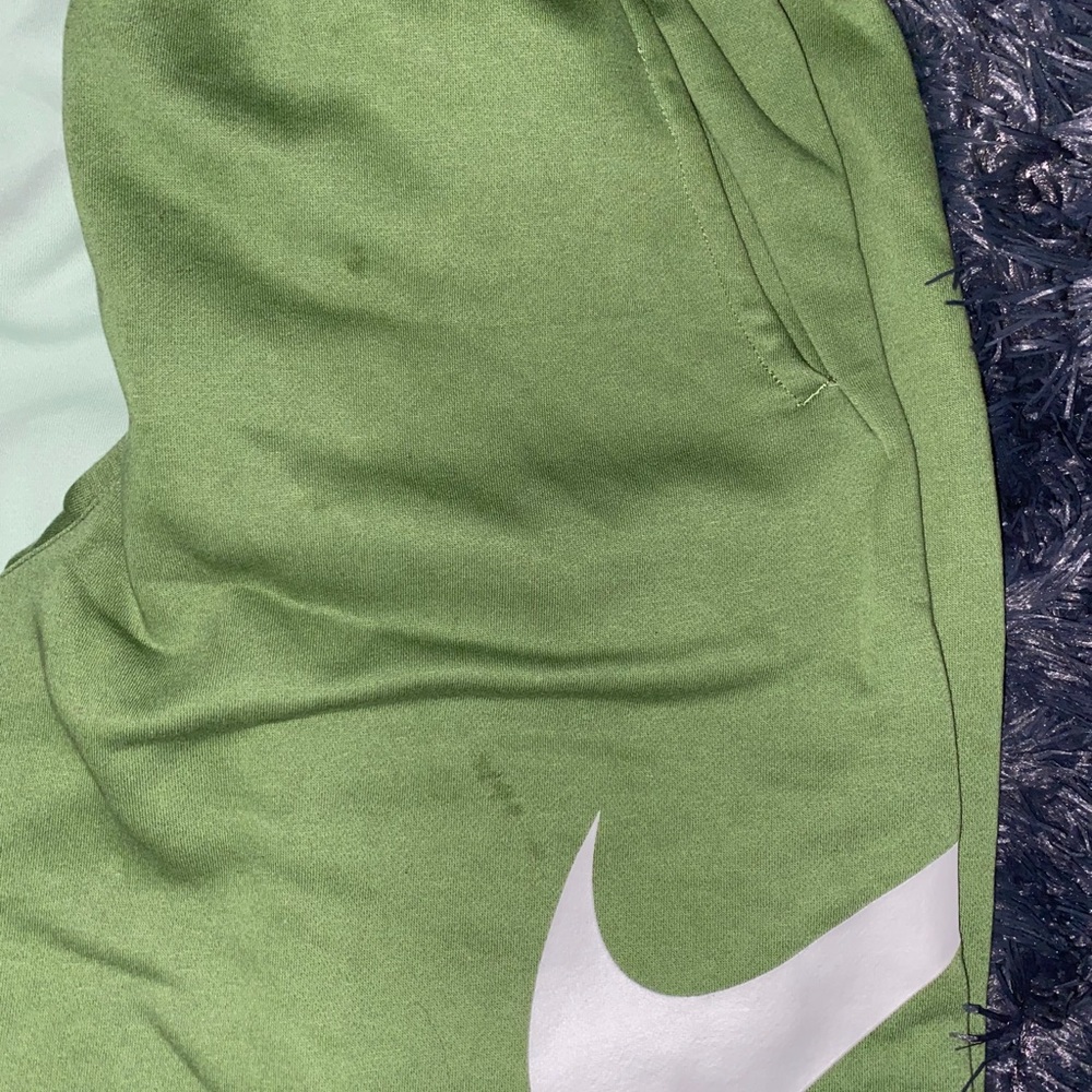 Nike Green Shorts 🩳